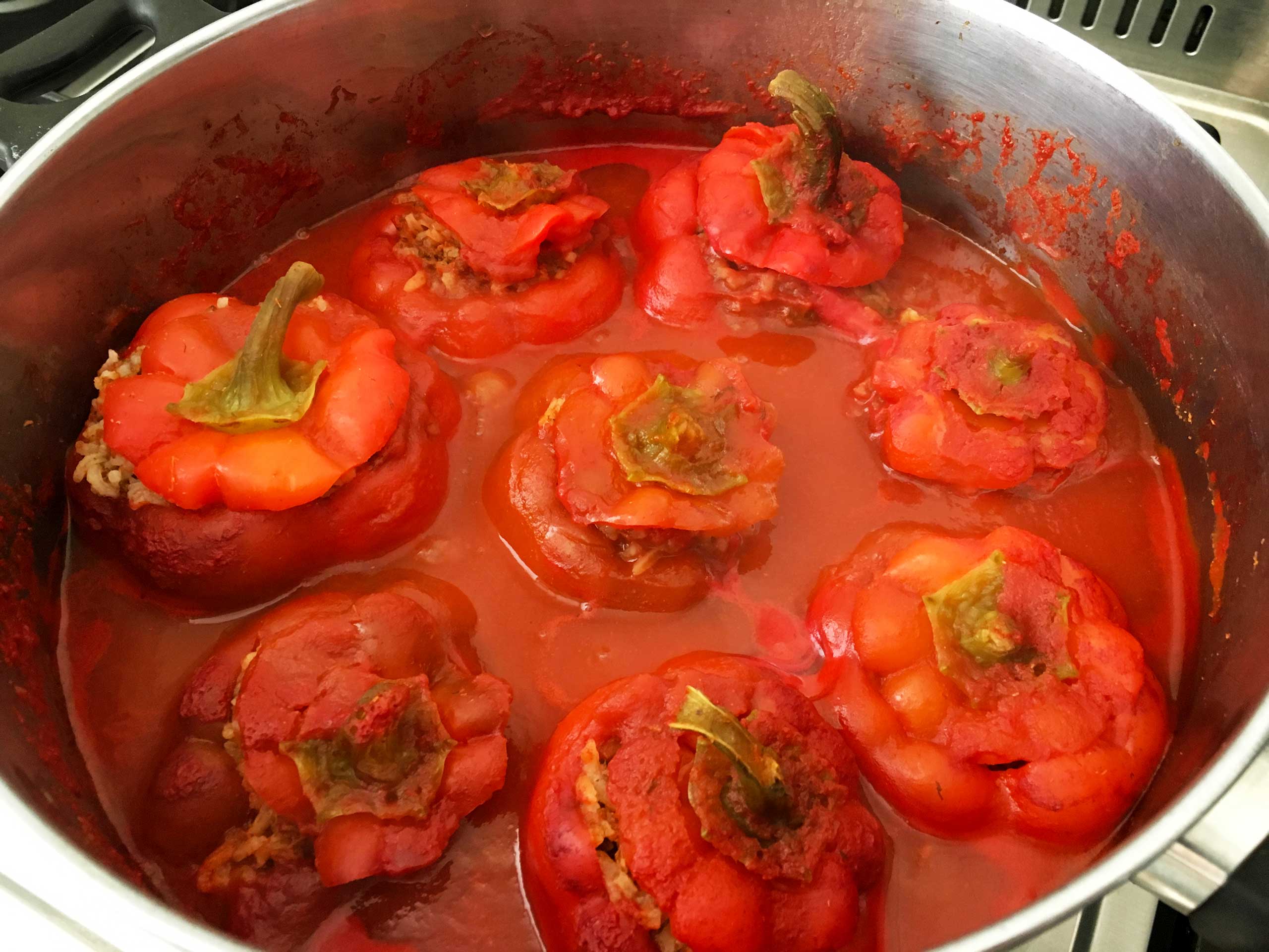Amazing recipe for stuffed peppers filled with meat and rice