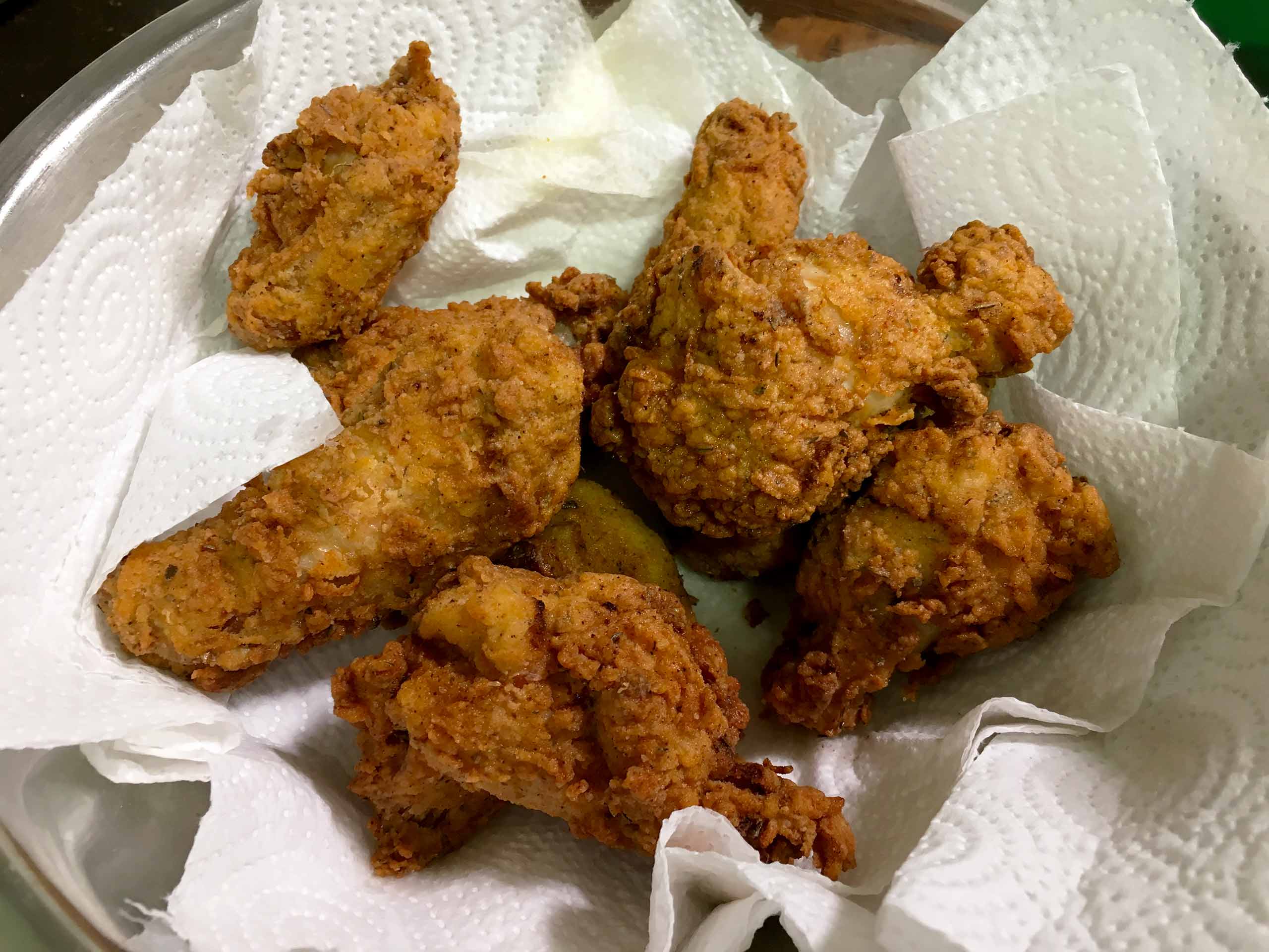 KFC style chicken wings cooling