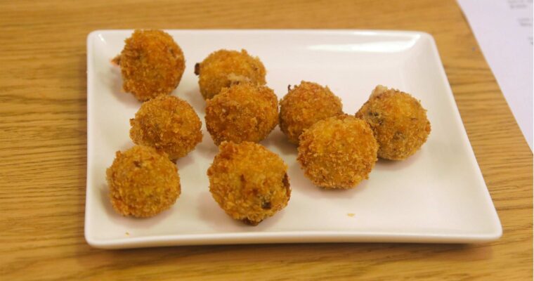 How to make chanterelle and ham croquettes